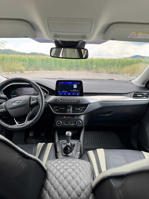 Ford Focus MK4 Titanium