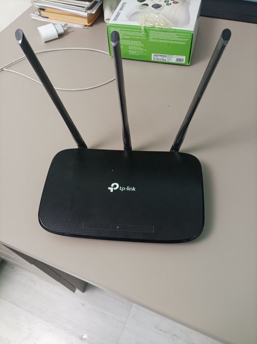 Продам роутер tp link