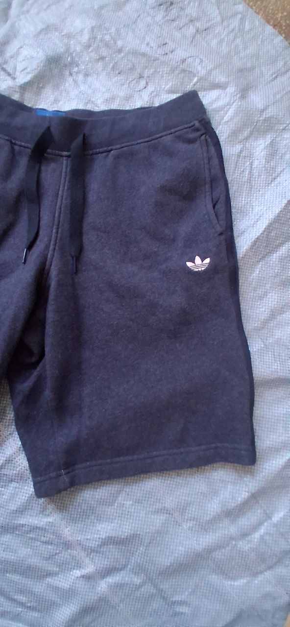 Pantaloni scurți din bumbac adidas mărimea M
