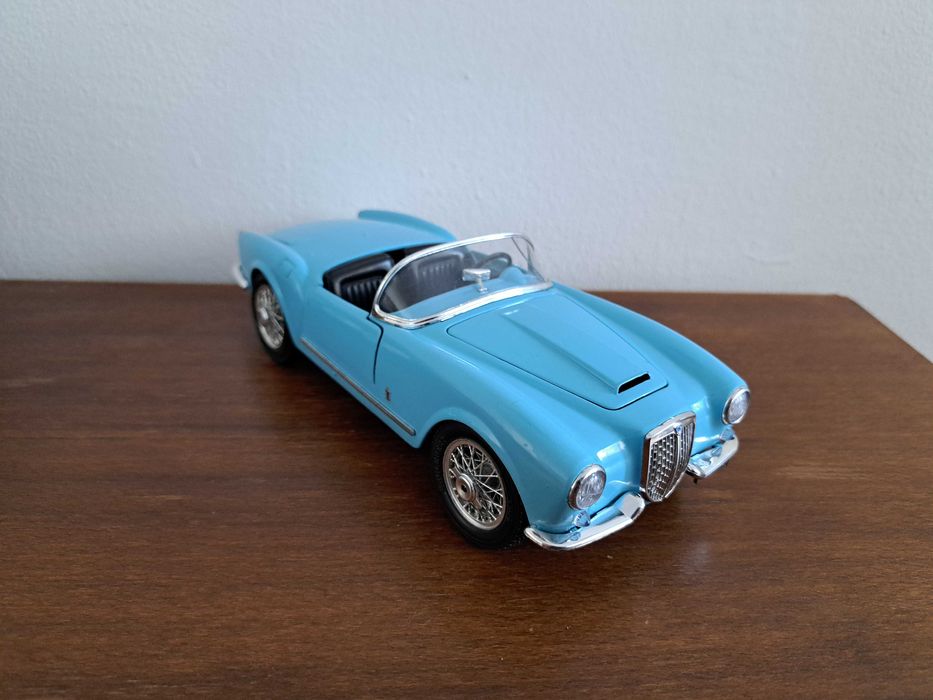 Machete la scara 1:18 Ferrari, Mercedes, Lancia, Citroen, Jaguar