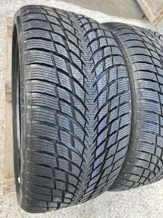 2 anvelope de iarna noi 245/35/19 Nokian!