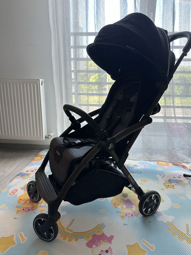 Carucior Leclerc, Hexagon, Carbon Black