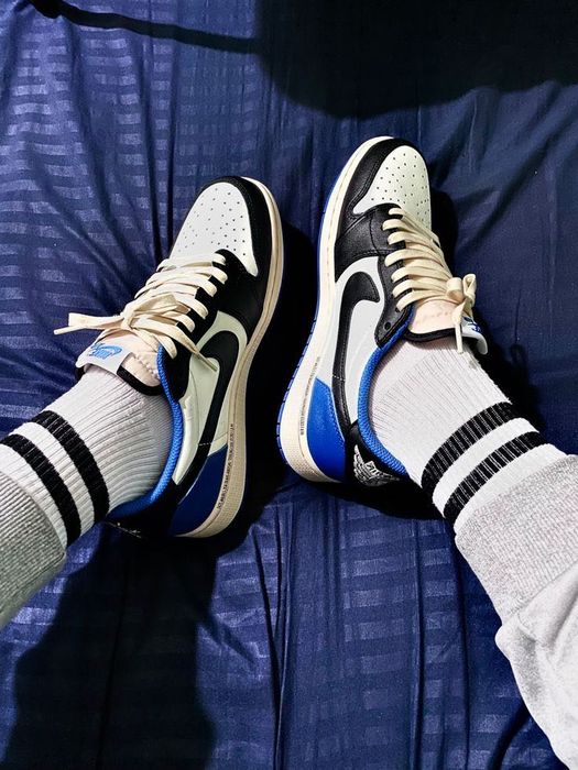 Travis Scott Jordan 1