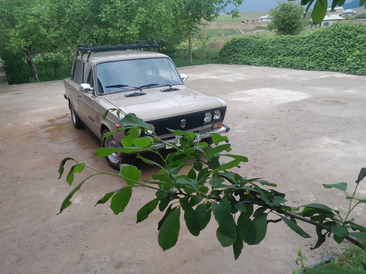Jiguli 06 sotiladi