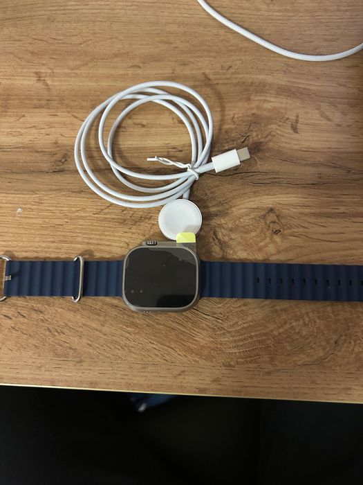 Apple Watch Ultra 49mm titanium