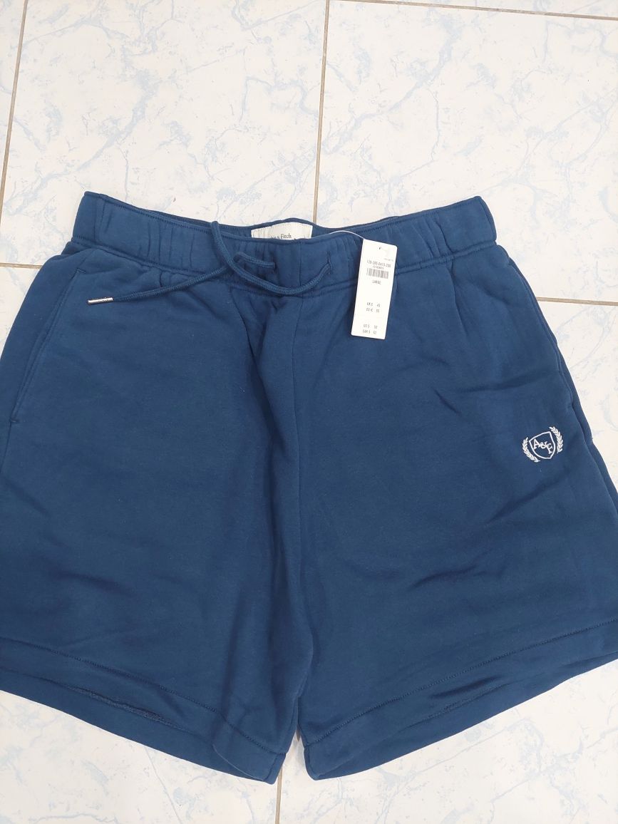 Joggeri/ pantaloni scurti L , Hollister,Abercrombie