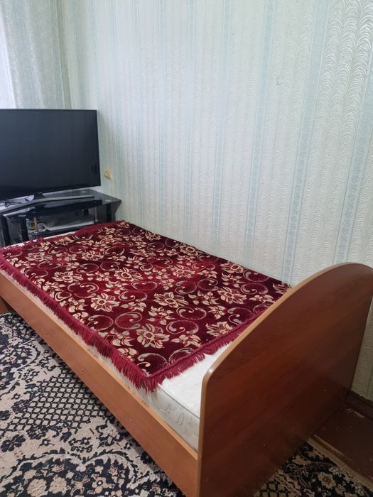 Кровать полуторка