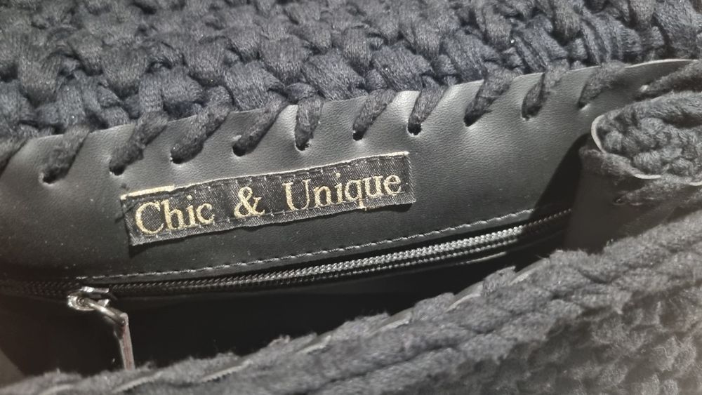 Дамска чанта chic and unique