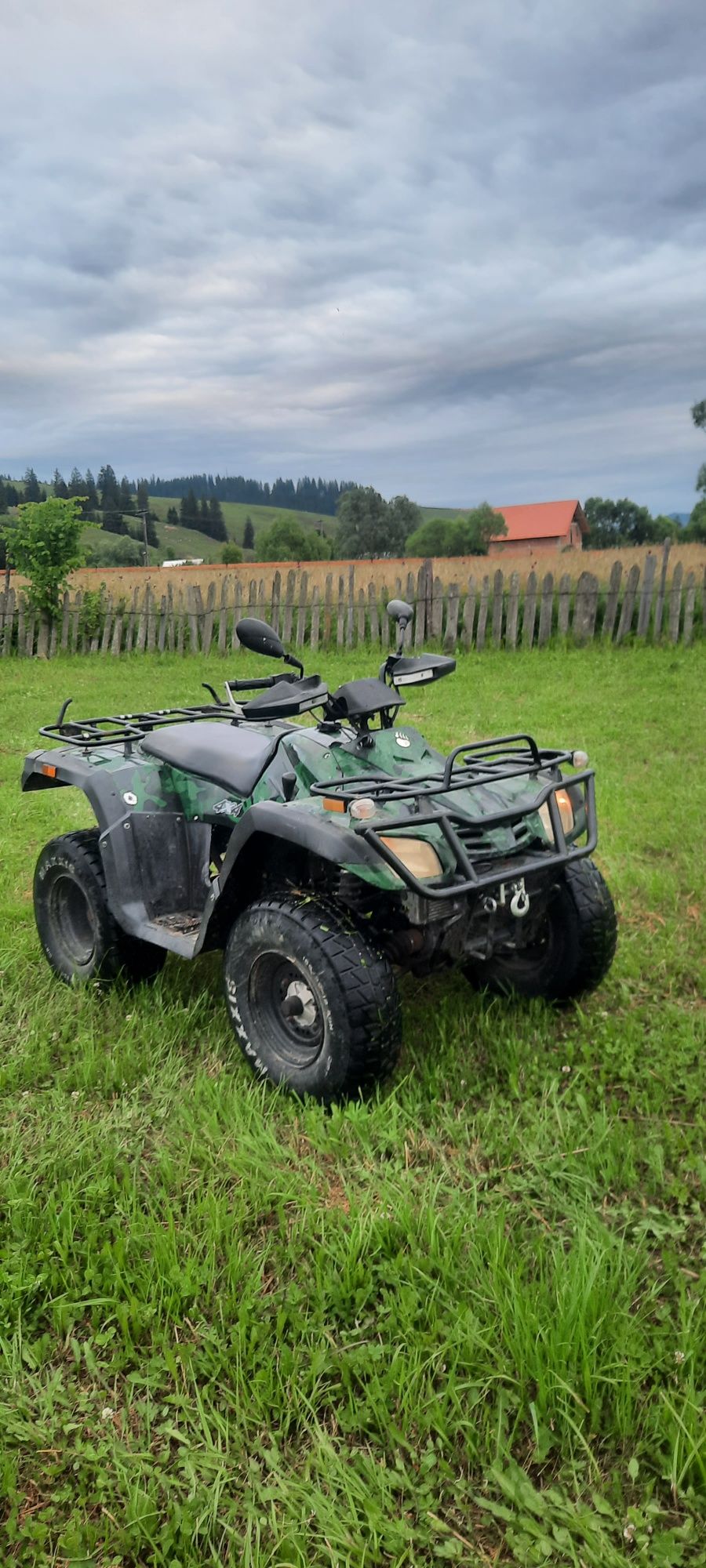 Vând linhai 300 4x4