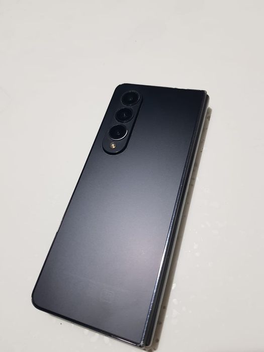 Обмен • Samsung Galaxy Z Fold 4 • 256GB • Black • Полный комплект