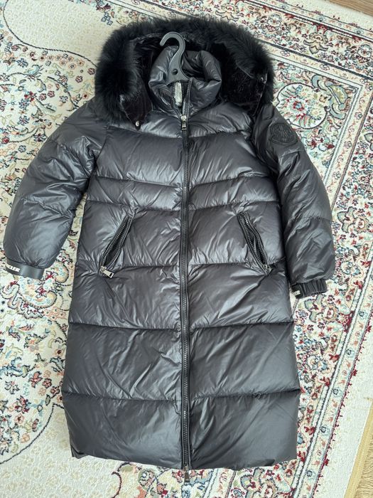 Пуховик зимний Монклер