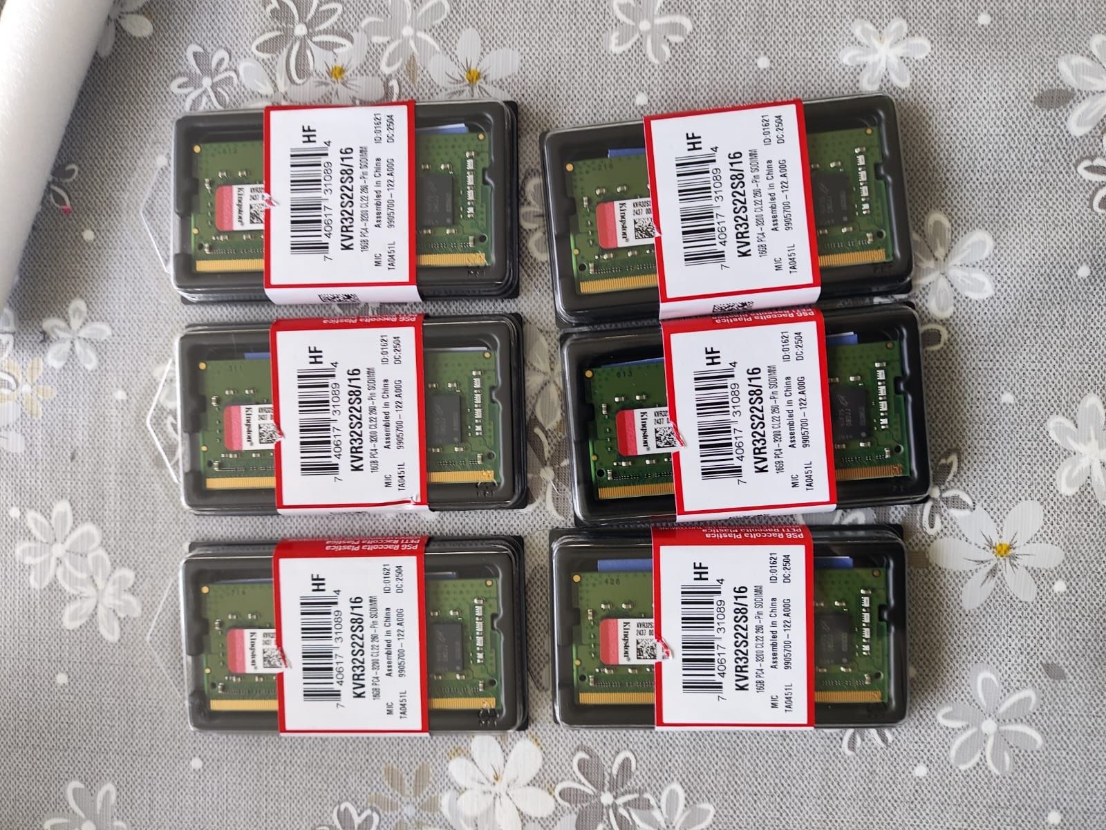 Продам Kingston SO-DIMM DDR4 8Gb, 16Gb 3200mhz