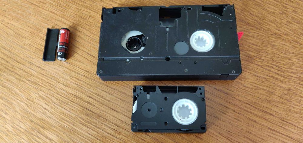 Adaptor caseta , cassette - VHS-C -- VHS Panasonic