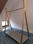 Stander haine teepee