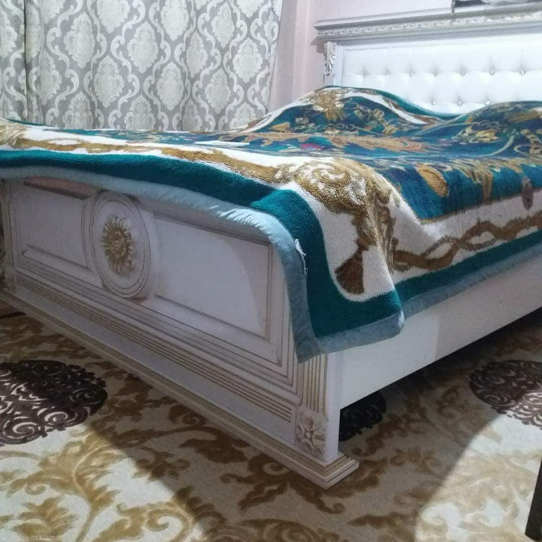 Дорогая и удобная кровать