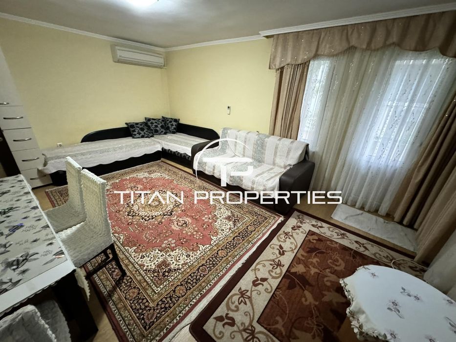 Дава се под наем Двустаен апартамент в Бургас, Център - 65 кв.м за 382.5 € - Снимка #4