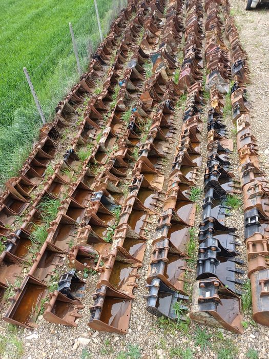 Cupe excavator kubota jcb komatsu  doosan cat Hitachi