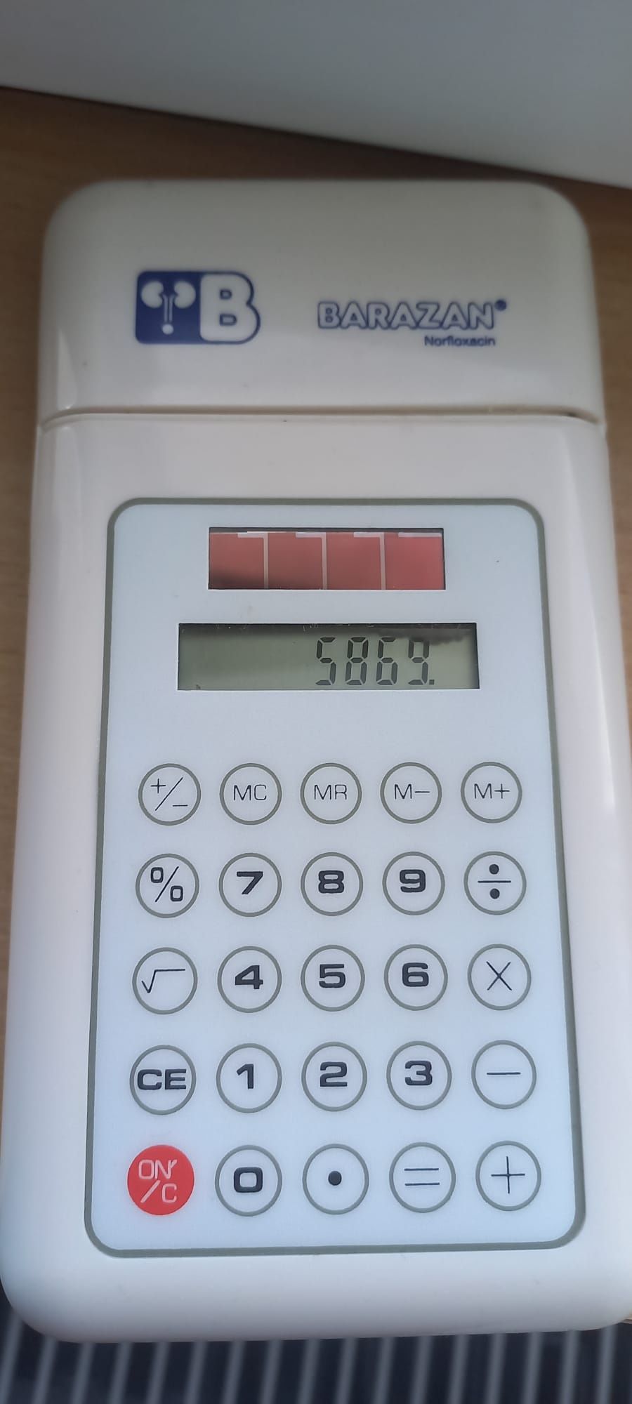 Calculator solar anii 80