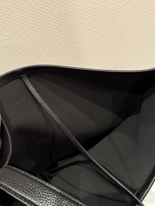 The Row tote, пишите сюда