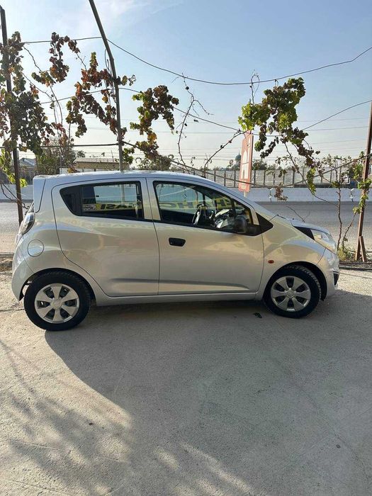 Chevrolet Spark sotiladi