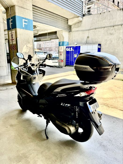 Kawasaki J300 SUPER