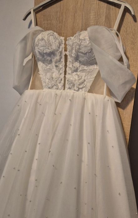 Rochie mireasa nepurtata