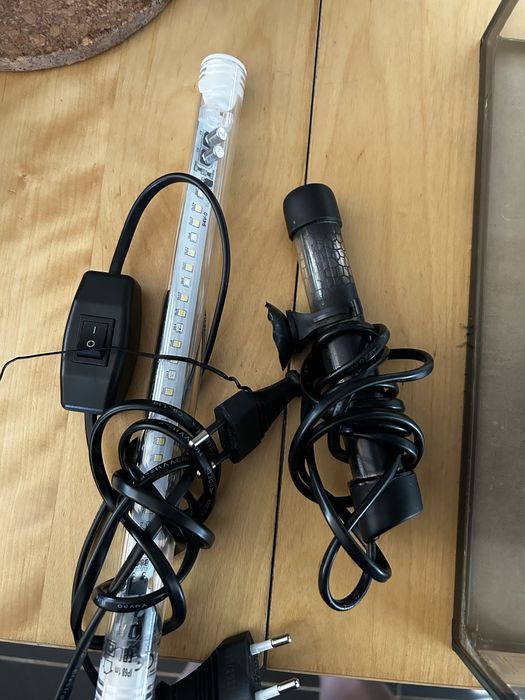 Vând  set acvariu pesti Aquel