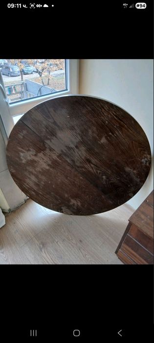 Кухненски шкафове горен ред 2 метра и разтегателна кухненска маса  дър