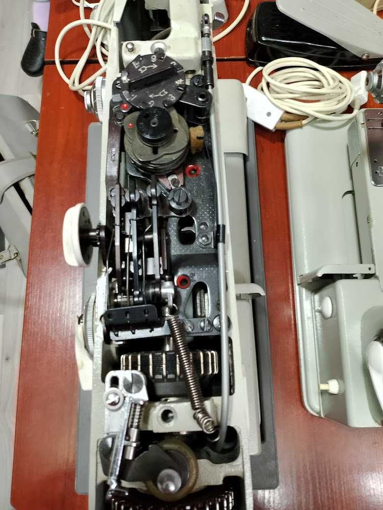 Електрическа шевна машина PFAFF 362