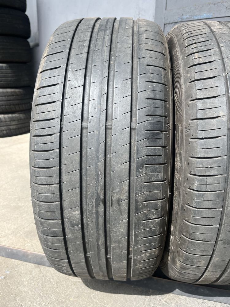 2 бр. летни гуми 225/55/17 Falken DOT 1023 4,5 mm