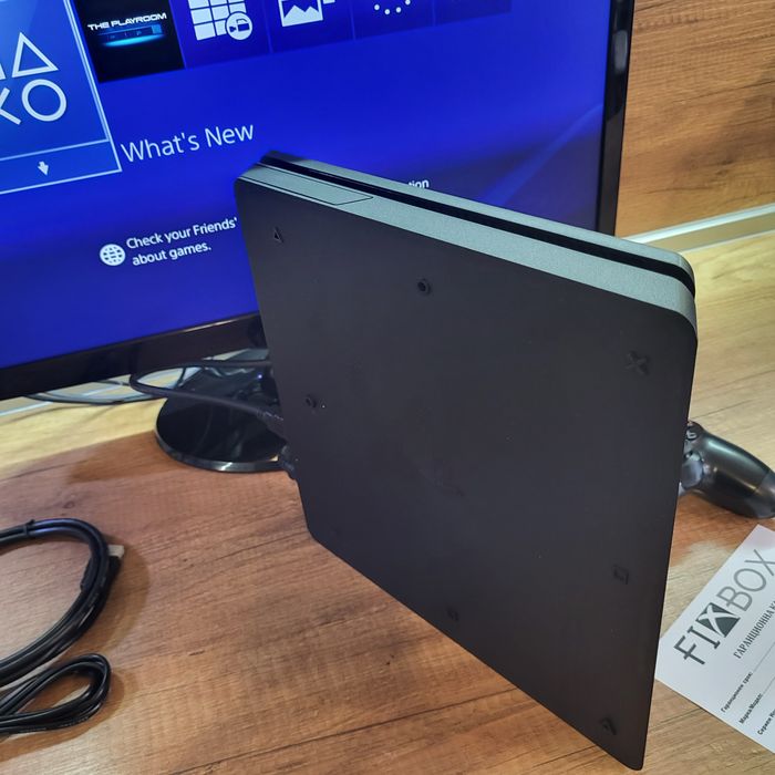 Playstation 4 Slim 500gb с гаранция 6 медеца PS4 Roblox Fortnite