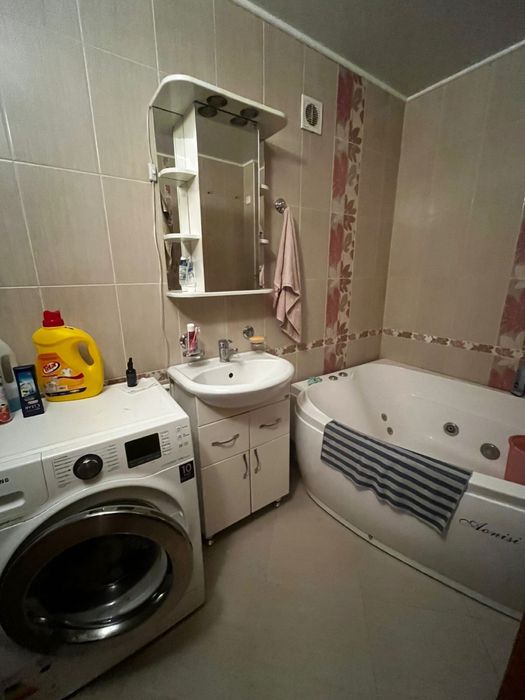 Продается 3-х в Центре КАЗИТУ.  17.5 млн торг