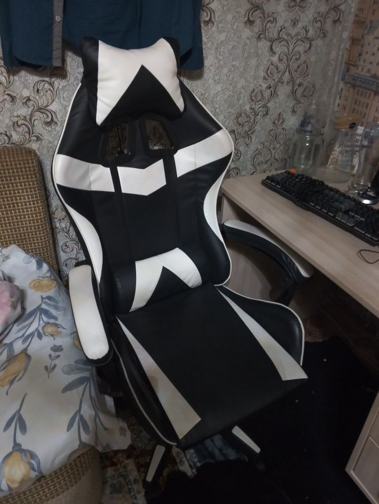 Кресло игровое продами либо омен