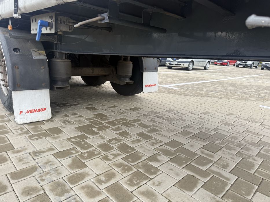 Semiremorca Fruehauf 2015 Standard / Axe saf balansoar / Axa lift