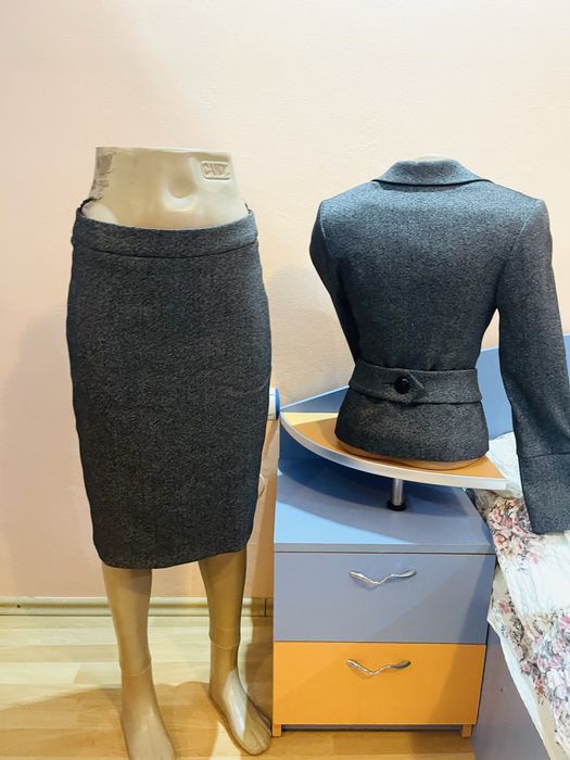 Costum dama fusta si sacou