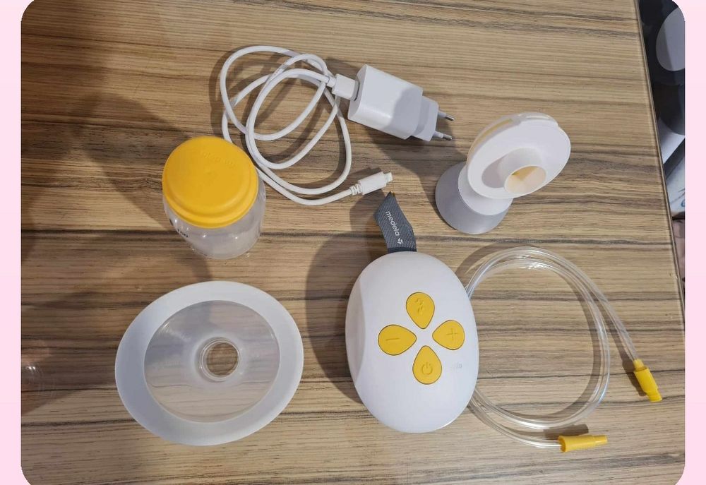 Продавам помпа за кърма Medela