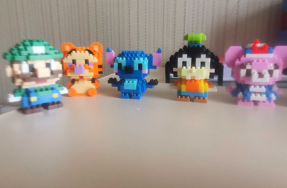 Мини фигурки из лего