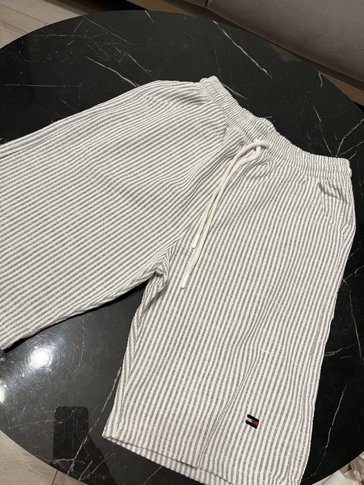 Pantaloni scurti - TommyHilfinger