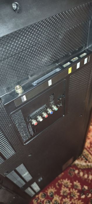 Televizor Samsung diagonala 101 model ue40j5100awxbt