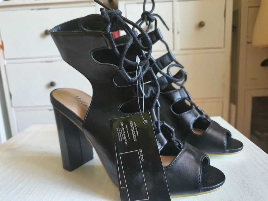 Sandale dama tip ghete