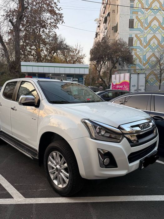 Сотилади Isuzu D-Max Oksus