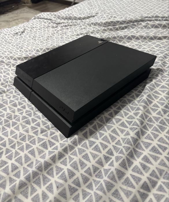 Vand/schimb ps4 500gb 1 controller