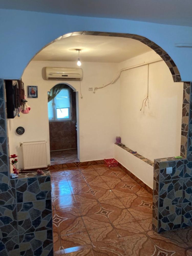 Vand apartament 2 camere Calarasi Orizont decomandat