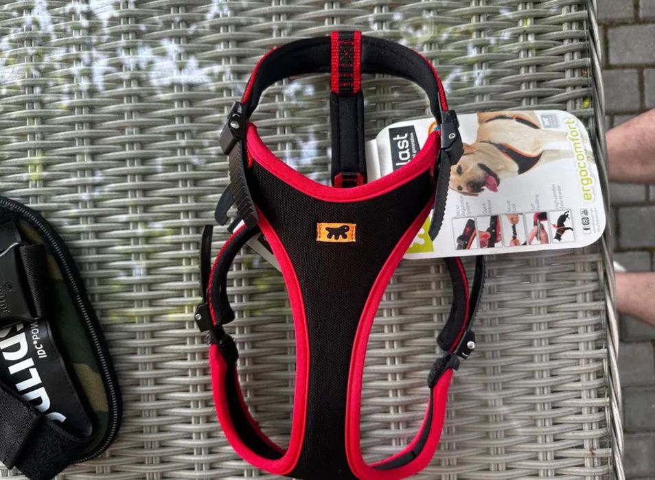 Vând hamuri pentru câini