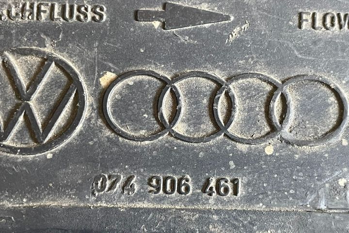 Debitmetru  074906461 Volkswagen VW Passat B5.5 (facelift) seria