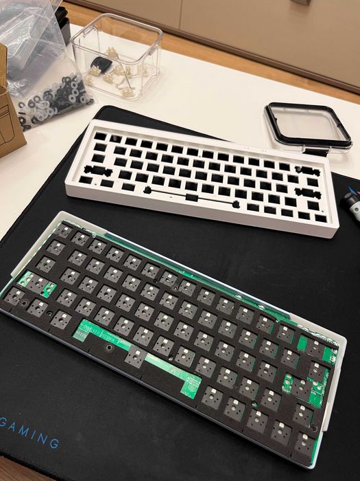 Tastatura mecanica ZIFRIEND ZA63 - custom mod