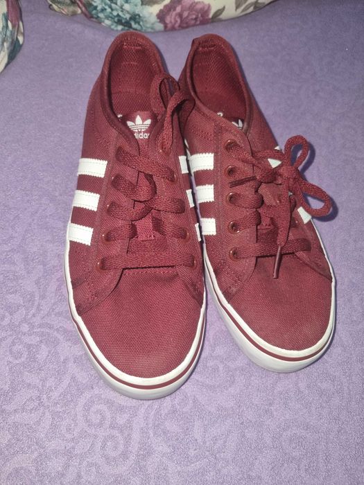 Дамски Adidas Обувки.