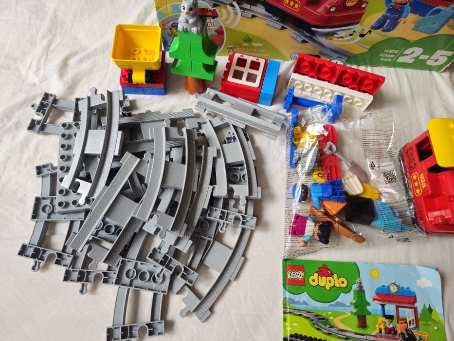 LEGO Duplo - Tren cu aburi 10874, 59 piese, 2-5 ani

Pantaloni