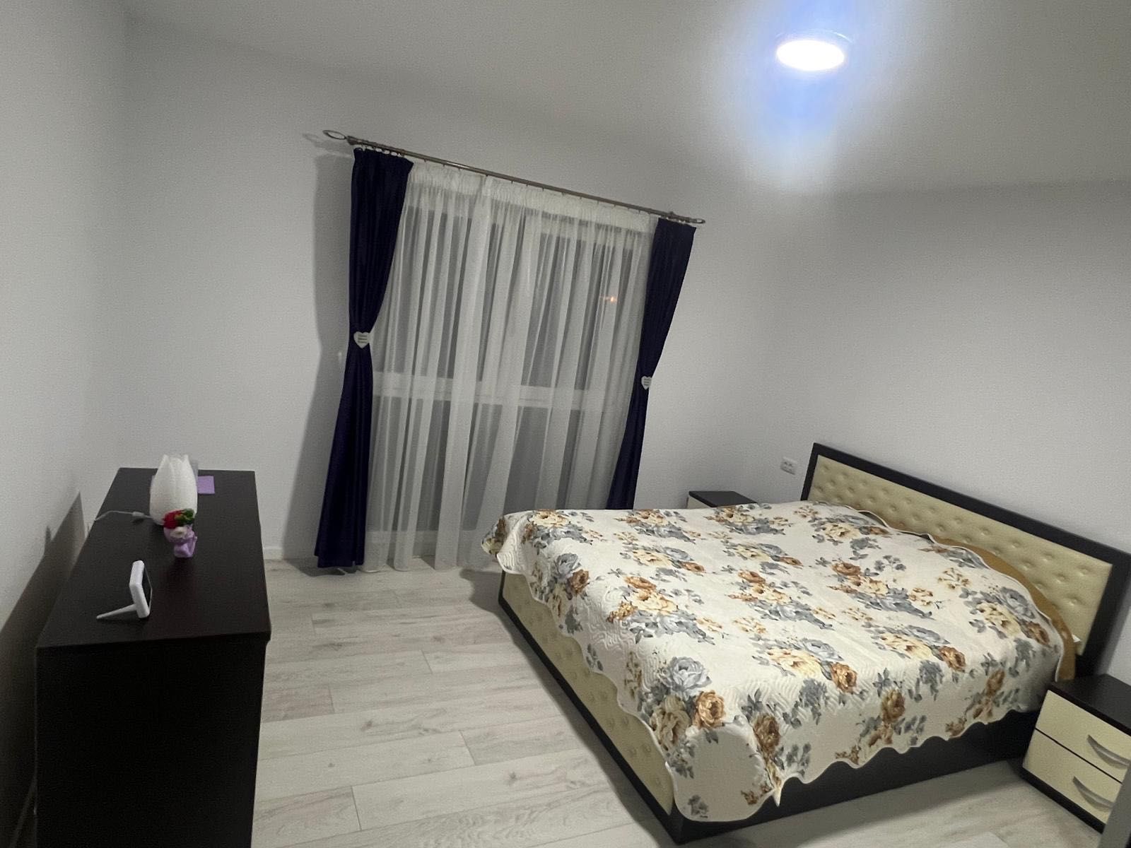 Ofer apartament spre închiriere în regim hotelier CAMPULUNG MOLD!!