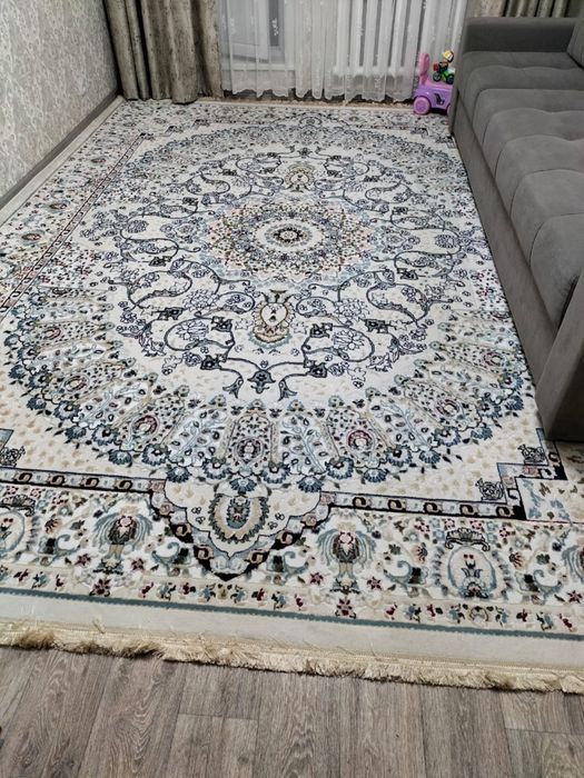 Продам ковер 3х4